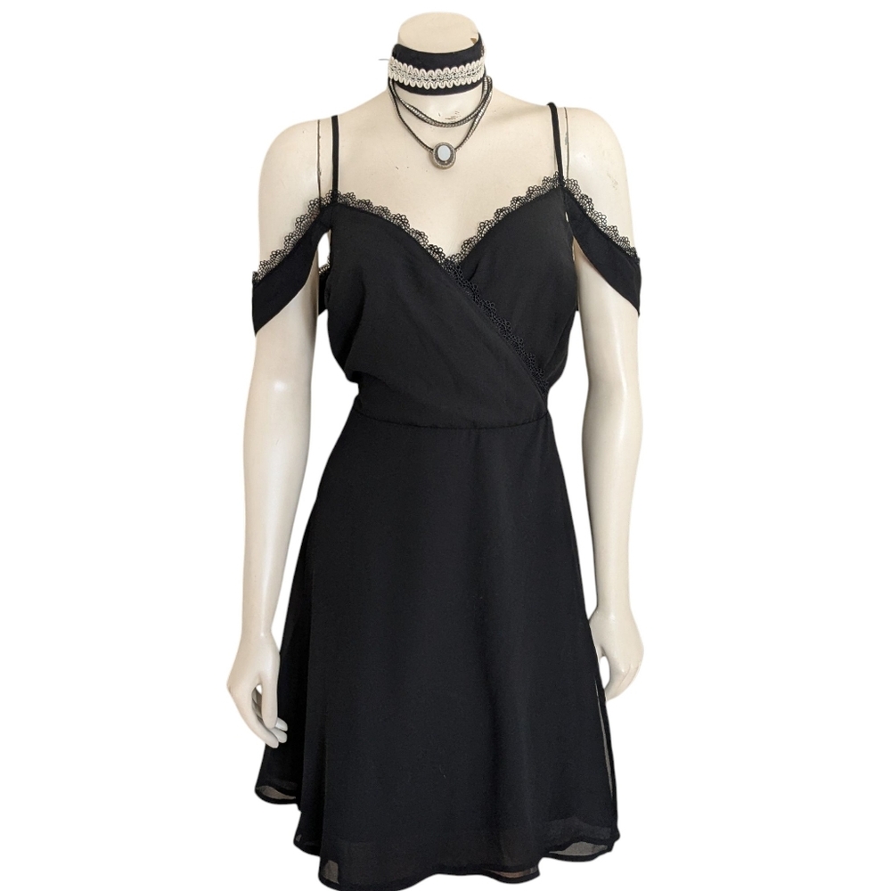 Lulu's Off The Shoulder Dress Black Size 1X